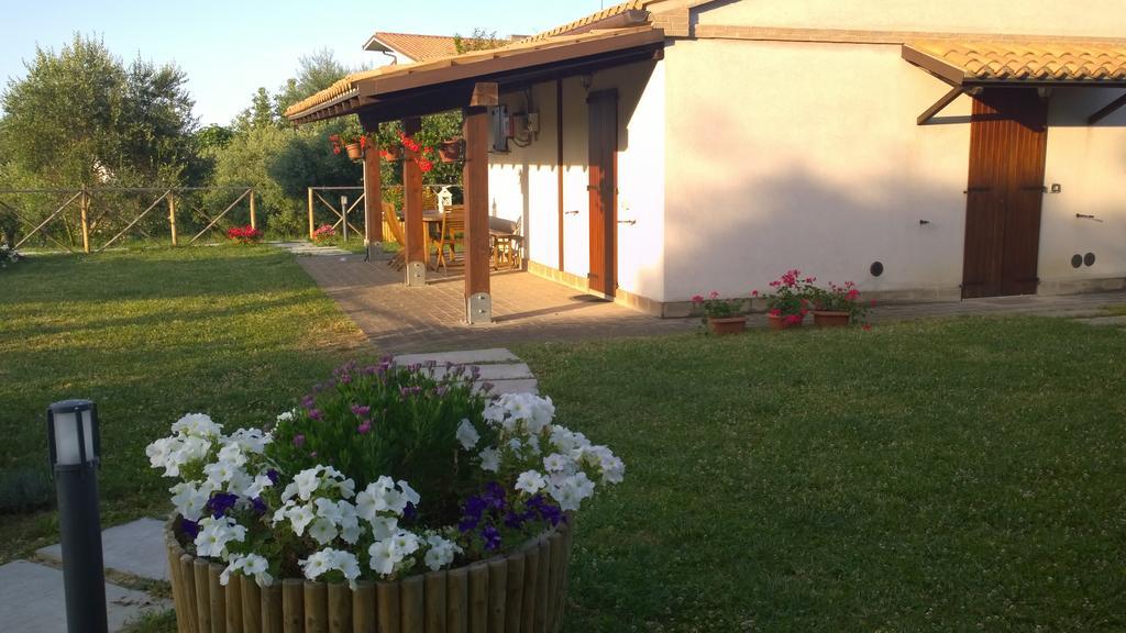 Agriturismo La Casa Della Lavanda - Il Rustico Marina di Montemarciano Exteriör bild